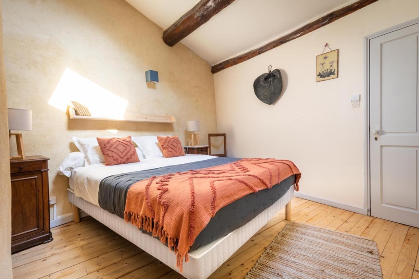 Le Pied De La Lettre Hotel Grignan Buitenkant foto
