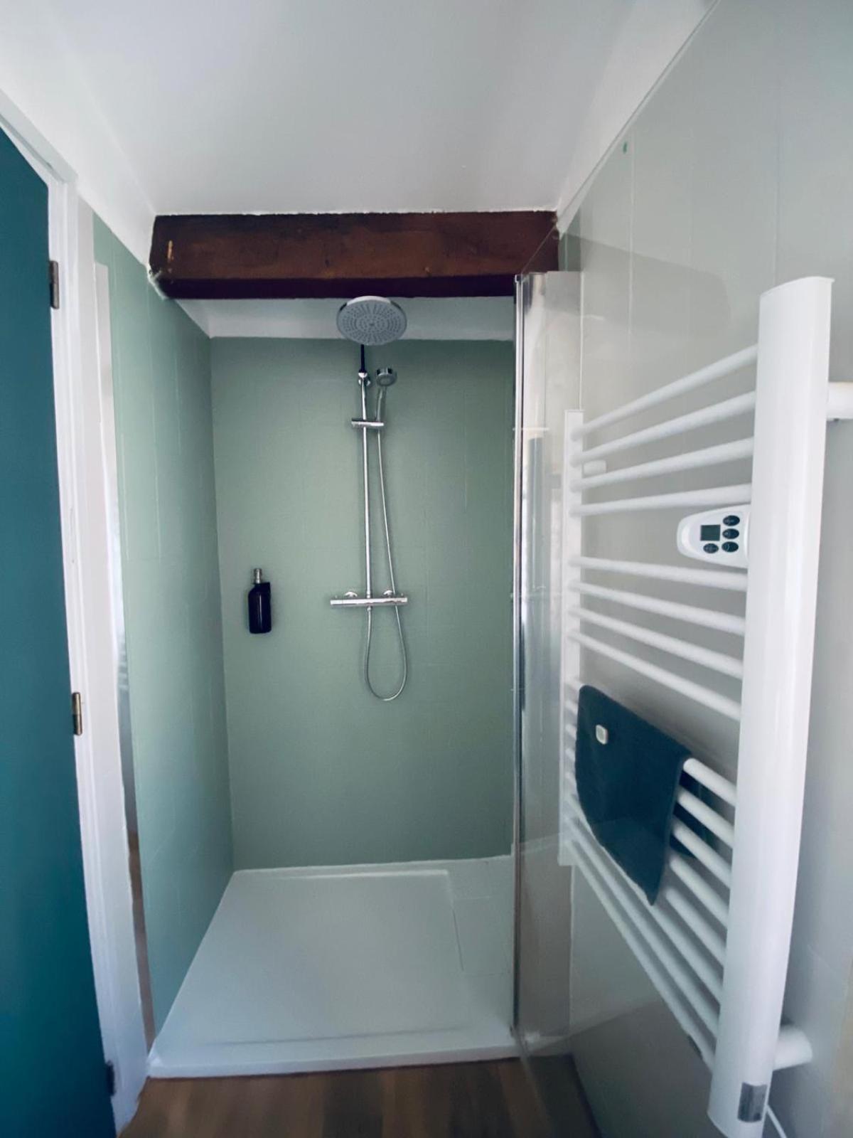 Le Pied De La Lettre Hotel Grignan Kamer foto