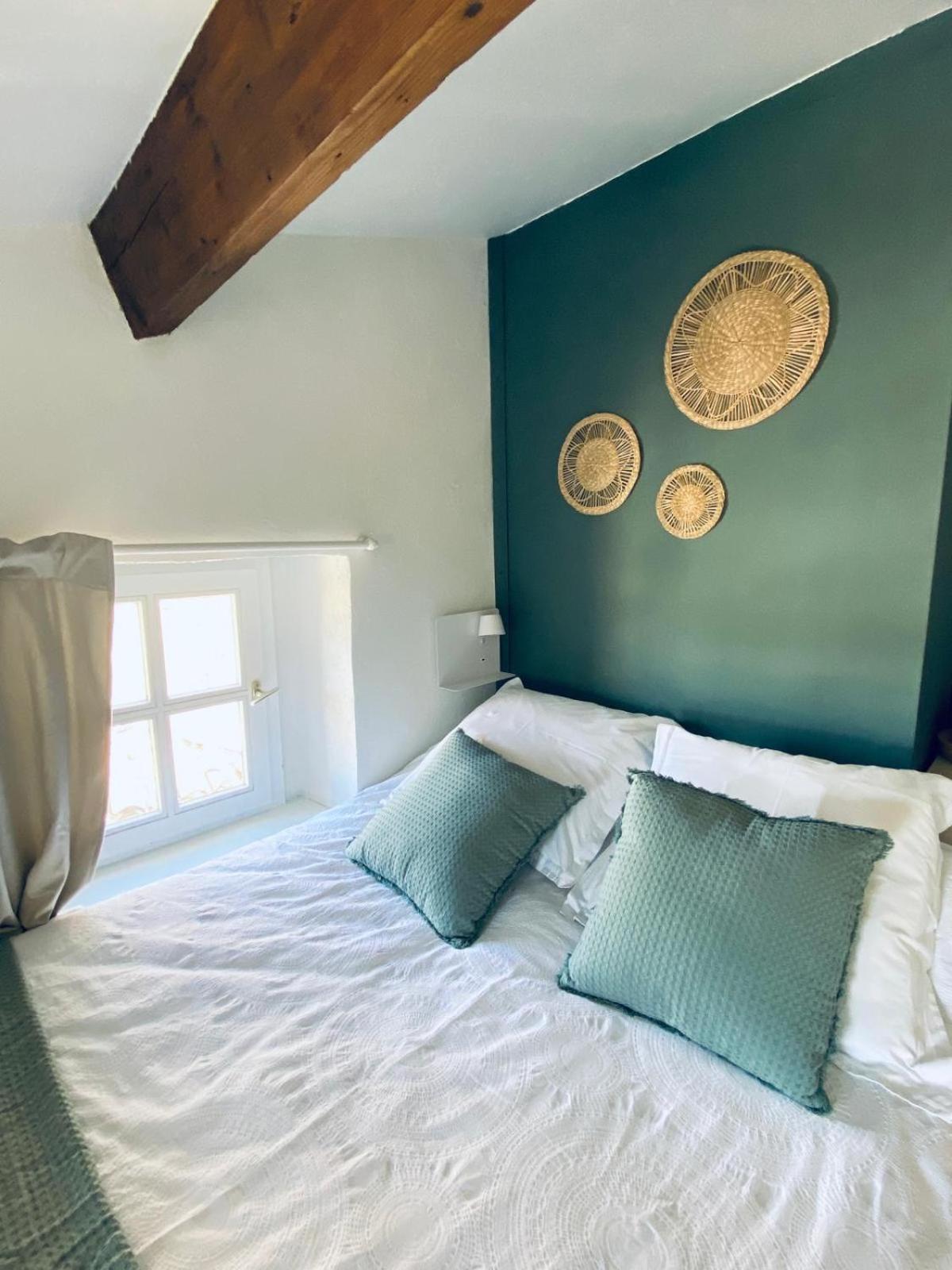 Le Pied De La Lettre Hotel Grignan Kamer foto